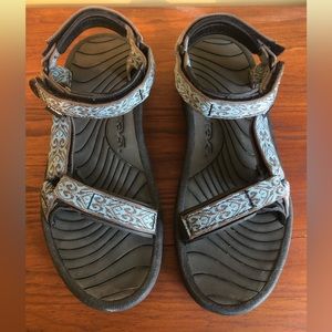 Teva Sandals Women’s Size 8